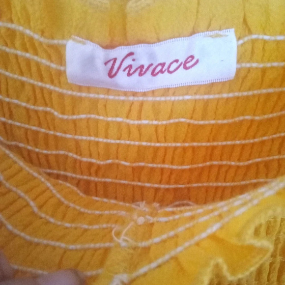 Vivace Women's Bright Yellow Shirred Peplum  Crop Top Size 1X - Picture 4 of 5
